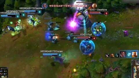 电竞俱乐部吃瓜