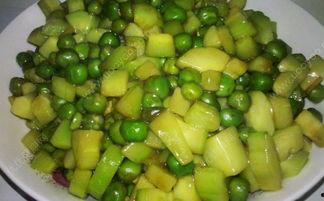 胡芦瓜能和豌豆一起吃吗,胡芦瓜与豌豆的搭配食用探讨