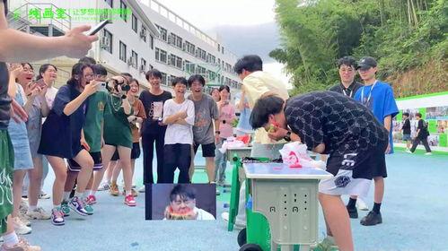 画室吃瓜大赛,吃瓜大赛一触即发，谁将笑傲江湖？